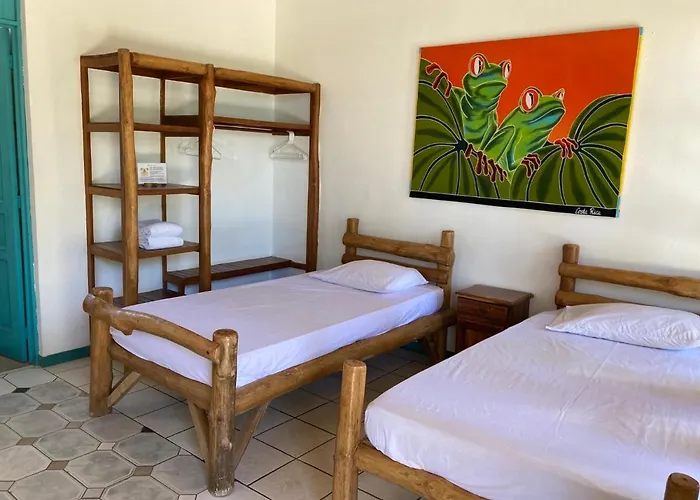 Inn El Mono Loco Hotel 2*