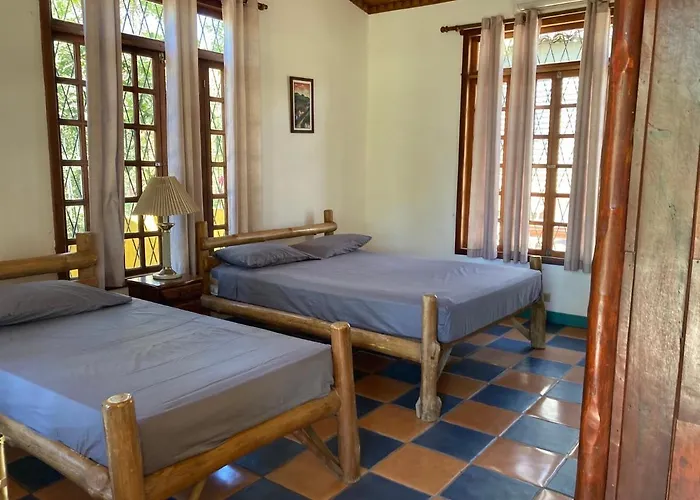 Inn El Mono Loco Hotel 2*