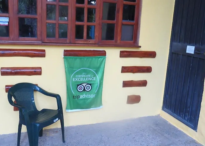 Inn El Mono Loco Hotel