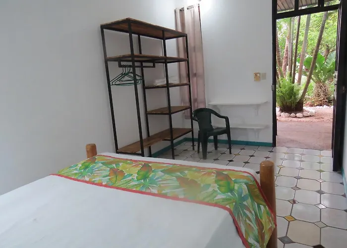 Inn El Mono Loco Hotel